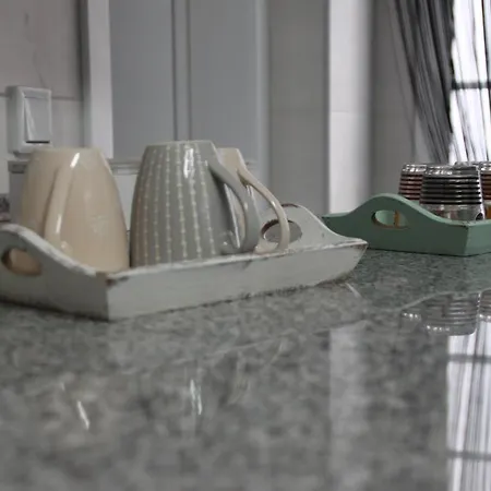 Πανσιόν Guerra Junqueiro Ii *